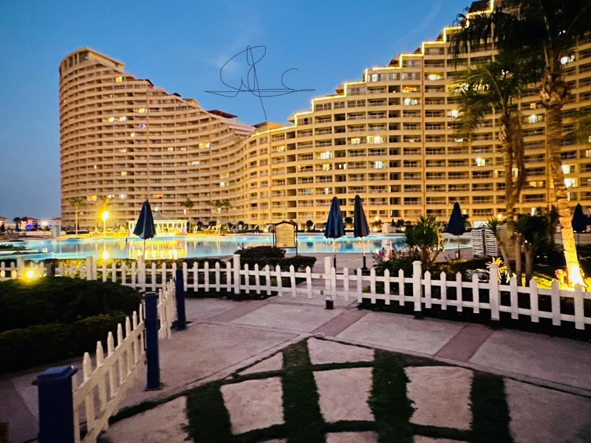 Chalet In Porto Sokhna Beach Resort Айн Сохна Екстериор снимка